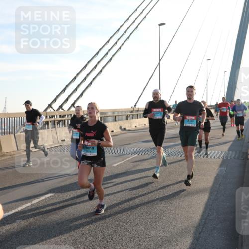 03.10.2025 - Köhlbrandbrückenlauf Yannick Fuchs http://msf.ph/oto/9175587 03.10.2025 08:24:38 Position 1 1018 meine-sportfotos.de