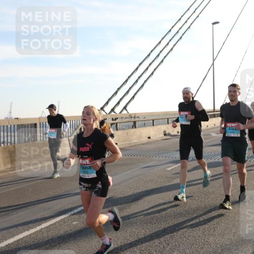 03.10.2025 - Köhlbrandbrückenlauf Yannick Fuchs http://msf.ph/oto/9175591 03.10.2025 08:24:39 Position 1 1018, 3659 meine-sportfotos.de