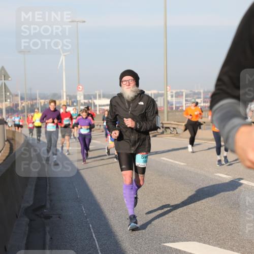 03.10.2025 - Köhlbrandbrückenlauf Yannick Fuchs http://msf.ph/oto/9175628 03.10.2025 08:45:27 Position 2  meine-sportfotos.de