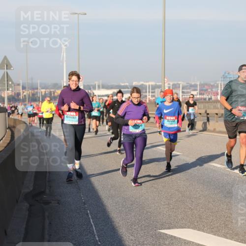 03.10.2025 - Köhlbrandbrückenlauf Yannick Fuchs http://msf.ph/oto/9175651 03.10.2025 08:45:31 Position 2 1470 meine-sportfotos.de