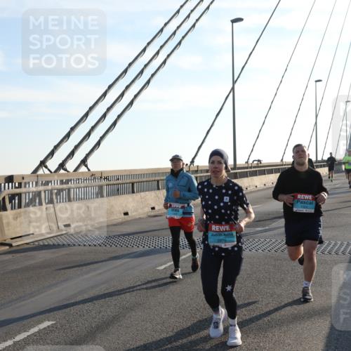 03.10.2025 - Köhlbrandbrückenlauf Yannick Fuchs http://msf.ph/oto/9175695 03.10.2025 08:24:46 Position 1 2979, 1504 meine-sportfotos.de