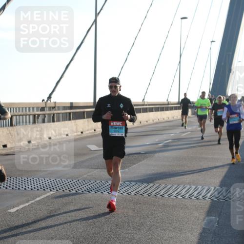 03.10.2025 - Köhlbrandbrückenlauf Yannick Fuchs http://msf.ph/oto/9175709 03.10.2025 08:24:48 Position 1 3378 meine-sportfotos.de
