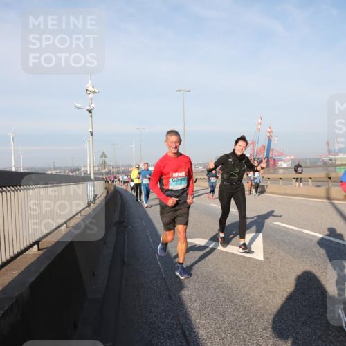 03.10.2025 - Köhlbrandbrückenlauf Yannick Fuchs http://msf.ph/oto/9175713 03.10.2025 08:45:35 Position 2  meine-sportfotos.de