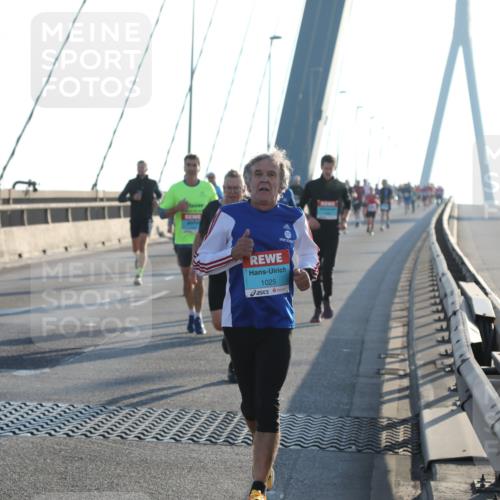 03.10.2025 - Köhlbrandbrückenlauf Yannick Fuchs http://msf.ph/oto/9175738 03.10.2025 08:24:50 Position 1 1025 meine-sportfotos.de