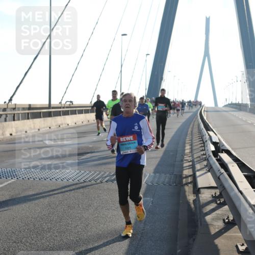 03.10.2025 - Köhlbrandbrückenlauf Yannick Fuchs http://msf.ph/oto/9175745 03.10.2025 08:24:51 Position 1 1025, 8 meine-sportfotos.de