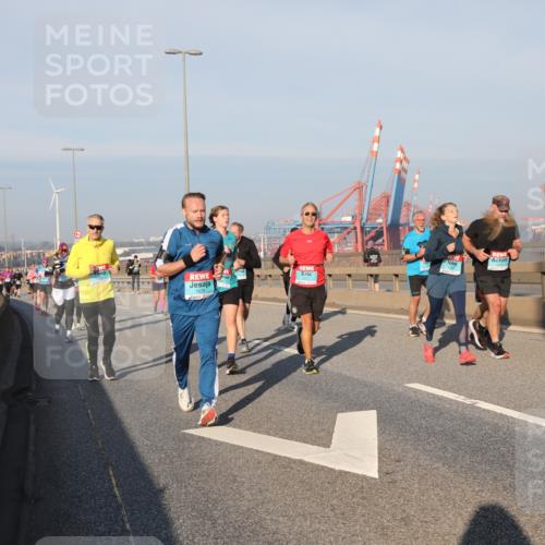 03.10.2025 - Köhlbrandbrückenlauf Yannick Fuchs http://msf.ph/oto/9175750 03.10.2025 08:45:38 Position 2  meine-sportfotos.de