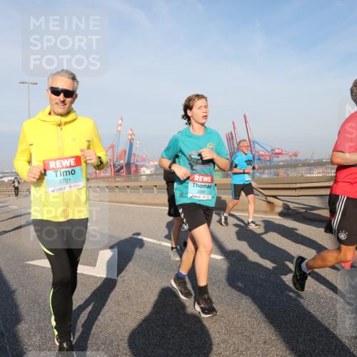 03.10.2025 - Köhlbrandbrückenlauf Yannick Fuchs http://msf.ph/oto/9175785 03.10.2025 08:45:40 Position 2 1701, 3200 meine-sportfotos.de