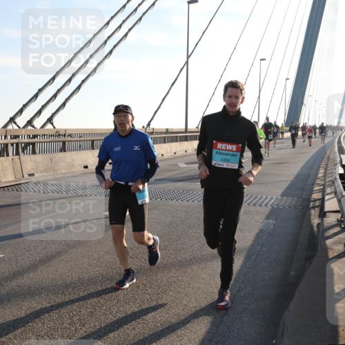 03.10.2025 - Köhlbrandbrückenlauf Yannick Fuchs http://msf.ph/oto/9175791 03.10.2025 08:24:54 Position 1 1368, 18 meine-sportfotos.de
