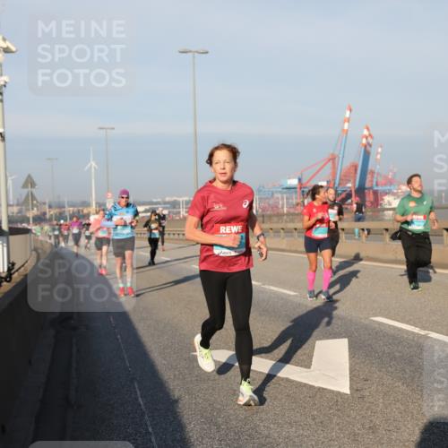 03.10.2025 - Köhlbrandbrückenlauf Yannick Fuchs http://msf.ph/oto/9175823 03.10.2025 08:45:44 Position 2  meine-sportfotos.de