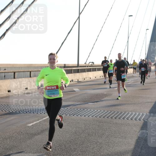 03.10.2025 - Köhlbrandbrückenlauf Yannick Fuchs http://msf.ph/oto/9175838 03.10.2025 08:24:57 Position 1 1110 meine-sportfotos.de