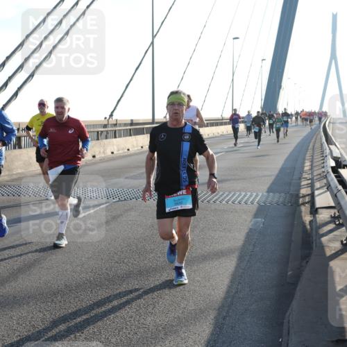 03.10.2025 - Köhlbrandbrückenlauf Yannick Fuchs http://msf.ph/oto/9175908 03.10.2025 08:25:07 Position 1 3832, 8 meine-sportfotos.de