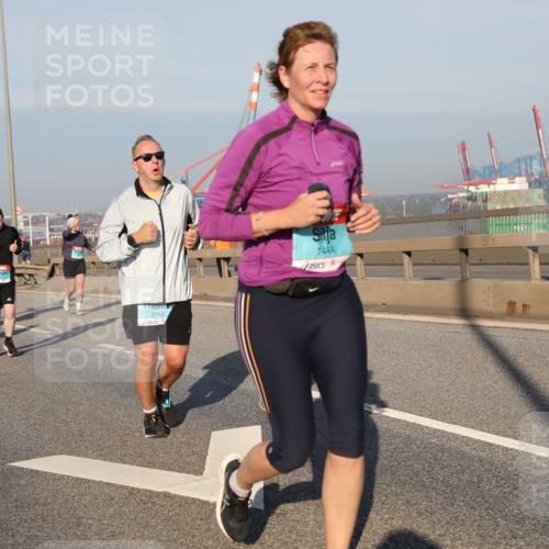 03.10.2025 - Köhlbrandbrückenlauf Yannick Fuchs http://msf.ph/oto/9175950 03.10.2025 08:45:55 Position 2 3392, 3805, 1444 meine-sportfotos.de