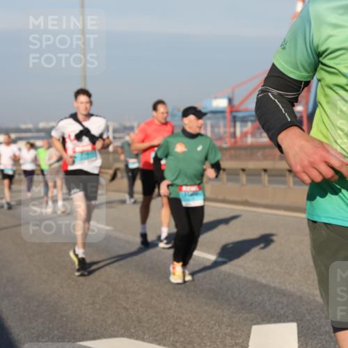 03.10.2025 - Köhlbrandbrückenlauf Yannick Fuchs http://msf.ph/oto/9176040 03.10.2025 08:46:06 Position 2 1362 meine-sportfotos.de