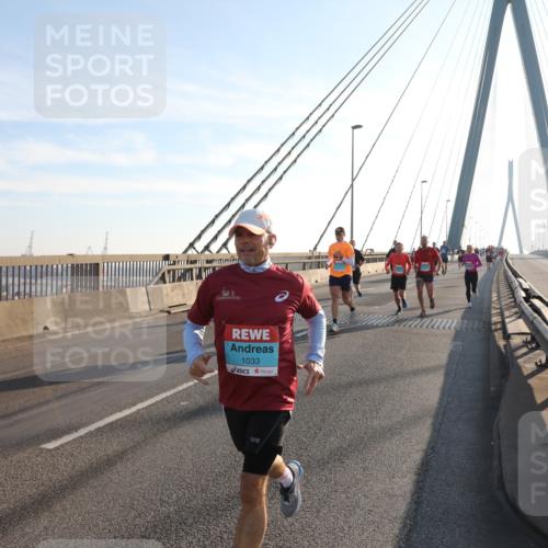 03.10.2025 - Köhlbrandbrückenlauf Yannick Fuchs http://msf.ph/oto/9176045 03.10.2025 08:25:23 Position 1 1033 meine-sportfotos.de