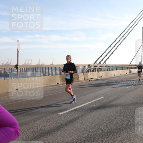 03.10.2025 - Köhlbrandbrückenlauf Yannick Fuchs http://msf.ph/oto/9176104 03.10.2025 08:25:27 Position 1  meine-sportfotos.de