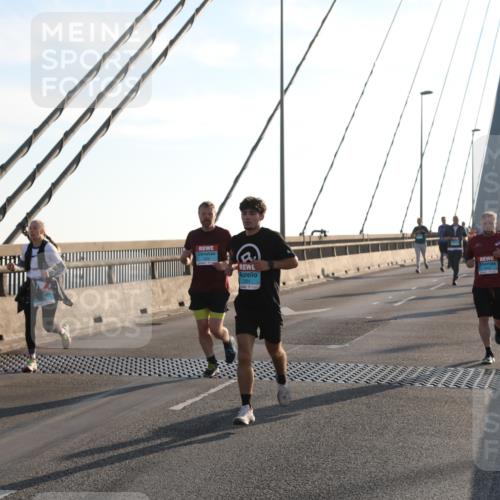 03.10.2025 - Köhlbrandbrückenlauf Yannick Fuchs http://msf.ph/oto/9176148 03.10.2025 08:25:31 Position 1  meine-sportfotos.de