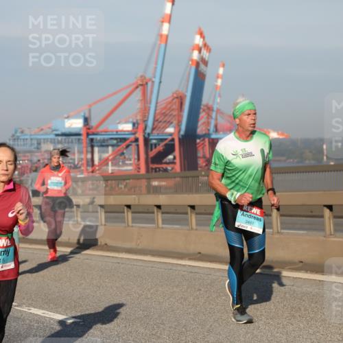 03.10.2025 - Köhlbrandbrückenlauf Yannick Fuchs http://msf.ph/oto/9176202 03.10.2025 08:46:24 Position 2 1515, 15, 3461 meine-sportfotos.de