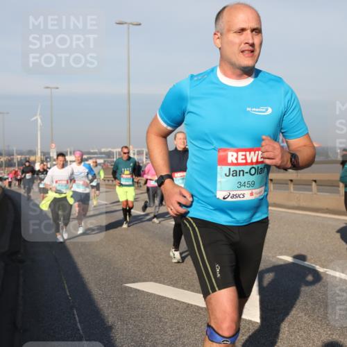 03.10.2025 - Köhlbrandbrückenlauf Yannick Fuchs http://msf.ph/oto/9176238 03.10.2025 08:46:30 Position 2 3459 meine-sportfotos.de