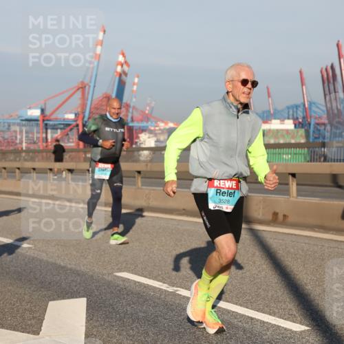 03.10.2025 - Köhlbrandbrückenlauf Yannick Fuchs http://msf.ph/oto/9176303 03.10.2025 08:46:36 Position 2 3528 meine-sportfotos.de