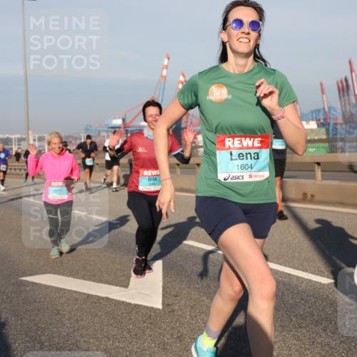 03.10.2025 - Köhlbrandbrückenlauf Yannick Fuchs http://msf.ph/oto/9176449 03.10.2025 08:46:49 Position 2 1604, 339 meine-sportfotos.de