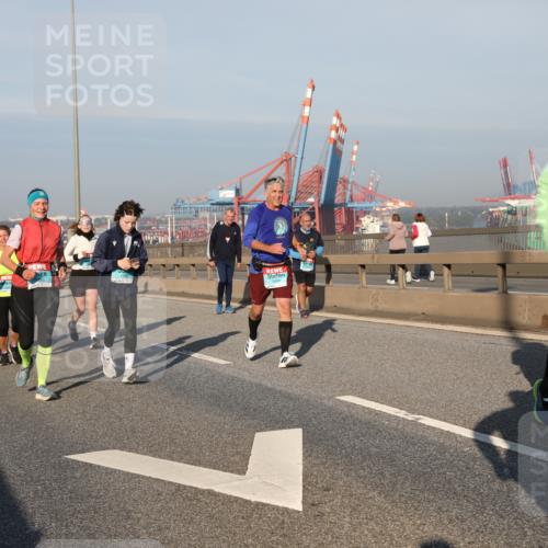03.10.2025 - Köhlbrandbrückenlauf Yannick Fuchs http://msf.ph/oto/9176514 03.10.2025 08:46:54 Position 2  meine-sportfotos.de
