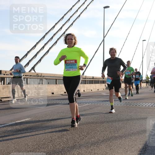 03.10.2025 - Köhlbrandbrückenlauf Yannick Fuchs http://msf.ph/oto/9176519 03.10.2025 08:26:04 Position 1 1312 meine-sportfotos.de