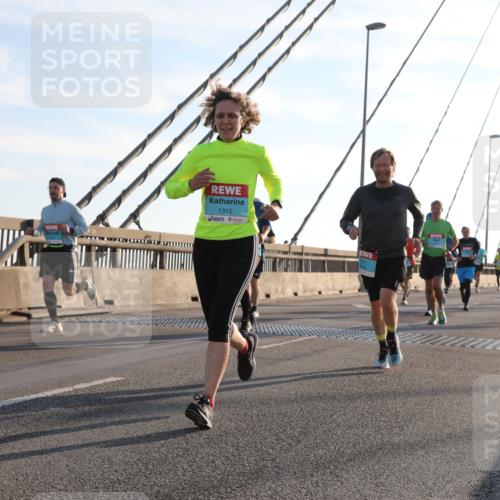 03.10.2025 - Köhlbrandbrückenlauf Yannick Fuchs http://msf.ph/oto/9176522 03.10.2025 08:26:04 Position 1 1312 meine-sportfotos.de