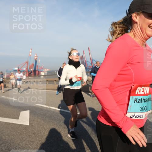 03.10.2025 - Köhlbrandbrückenlauf Yannick Fuchs http://msf.ph/oto/9176565 03.10.2025 08:46:58 Position 2 3723, 3060 meine-sportfotos.de