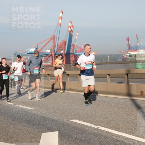 03.10.2025 - Köhlbrandbrückenlauf Yannick Fuchs http://msf.ph/oto/9176580 03.10.2025 08:47:00 Position 2 3166 meine-sportfotos.de
