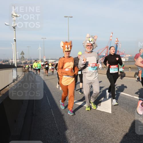 03.10.2025 - Köhlbrandbrückenlauf Yannick Fuchs http://msf.ph/oto/9176649 03.10.2025 08:47:04 Position 2 1289, 1204, 2, 02, 1460 meine-sportfotos.de