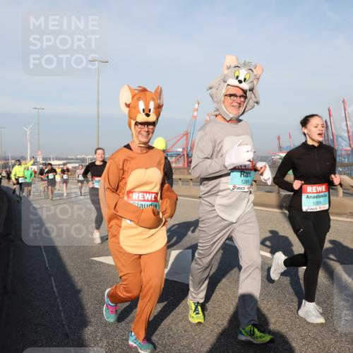 03.10.2025 - Köhlbrandbrückenlauf Yannick Fuchs http://msf.ph/oto/9176664 03.10.2025 08:47:05 Position 2 1289, 1204 meine-sportfotos.de