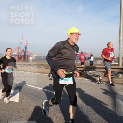 03.10.2025 - Köhlbrandbrückenlauf Yannick Fuchs http://msf.ph/oto/9176673 03.10.2025 08:47:06 Position 2 3469 meine-sportfotos.de