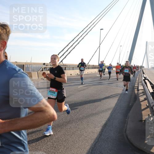 03.10.2025 - Köhlbrandbrückenlauf Yannick Fuchs http://msf.ph/oto/9176685 03.10.2025 08:26:15 Position 1 1242 meine-sportfotos.de