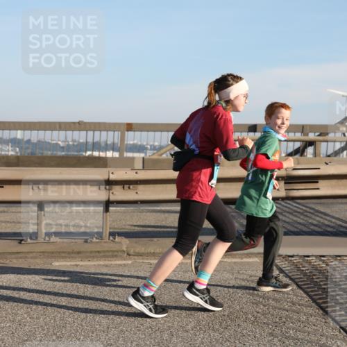 03.10.2025 - Köhlbrandbrückenlauf Yannick Fuchs http://msf.ph/oto/9176718 03.10.2025 08:47:10 Position 2  meine-sportfotos.de