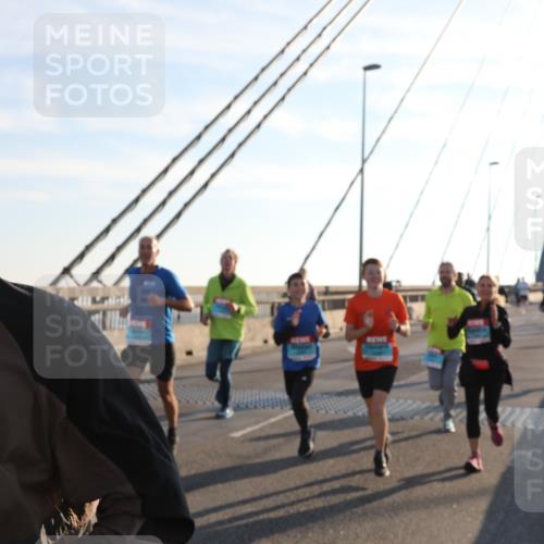 03.10.2025 - Köhlbrandbrückenlauf Yannick Fuchs http://msf.ph/oto/9176732 03.10.2025 08:26:17 Position 1 3 meine-sportfotos.de