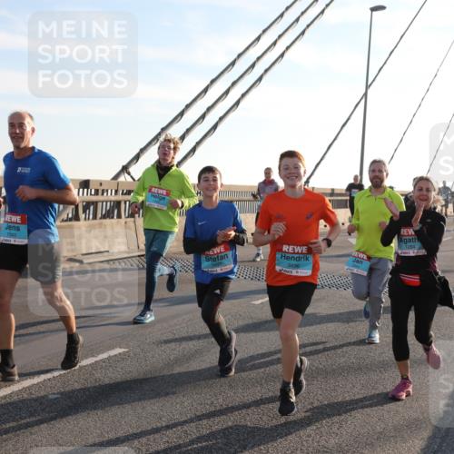 03.10.2025 - Köhlbrandbrückenlauf Yannick Fuchs http://msf.ph/oto/9176747 03.10.2025 08:26:18 Position 1 1543, 3497, 3496, 3444, 1294 meine-sportfotos.de