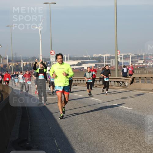 03.10.2025 - Köhlbrandbrückenlauf Yannick Fuchs http://msf.ph/oto/9176830 03.10.2025 08:47:21 Position 2  meine-sportfotos.de