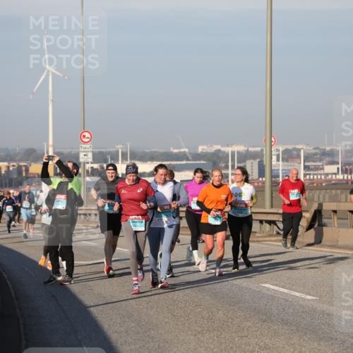 03.10.2025 - Köhlbrandbrückenlauf Yannick Fuchs http://msf.ph/oto/9176852 03.10.2025 08:47:26 Position 2  meine-sportfotos.de