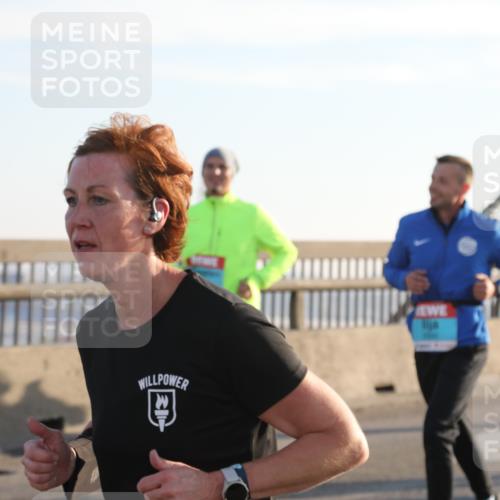 03.10.2025 - Köhlbrandbrückenlauf Yannick Fuchs http://msf.ph/oto/9176899 03.10.2025 08:26:46 Position 1  meine-sportfotos.de