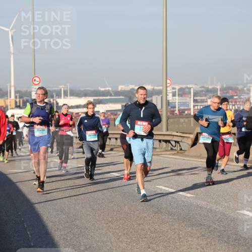 03.10.2025 - Köhlbrandbrückenlauf Yannick Fuchs http://msf.ph/oto/9176960 03.10.2025 08:47:39 Position 2 2093 meine-sportfotos.de