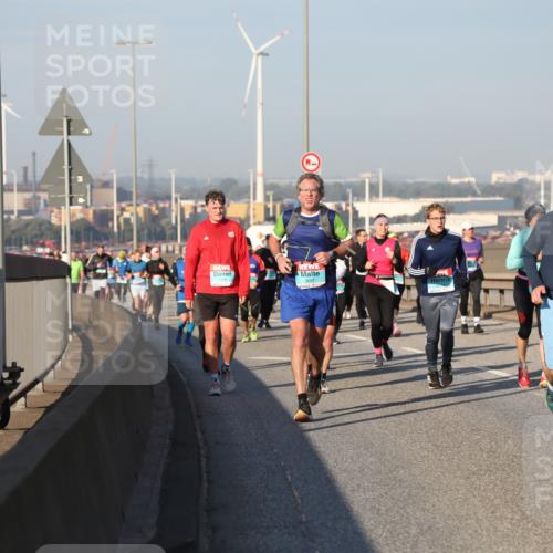 03.10.2025 - Köhlbrandbrückenlauf Yannick Fuchs http://msf.ph/oto/9176965 03.10.2025 08:47:39 Position 2 3796 meine-sportfotos.de