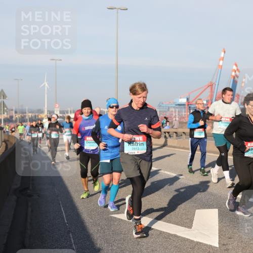 03.10.2025 - Köhlbrandbrückenlauf Yannick Fuchs http://msf.ph/oto/9177063 03.10.2025 08:47:51 Position 2 2813, 1782, 1305 meine-sportfotos.de