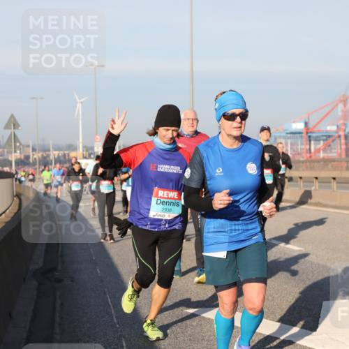 03.10.2025 - Köhlbrandbrückenlauf Yannick Fuchs http://msf.ph/oto/9177066 03.10.2025 08:47:52 Position 2 2938 meine-sportfotos.de