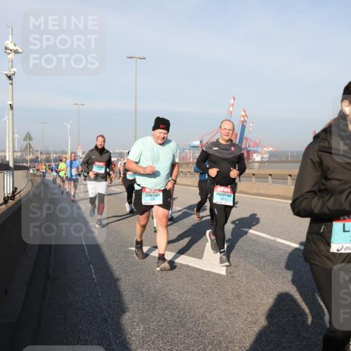 03.10.2025 - Köhlbrandbrückenlauf Yannick Fuchs http://msf.ph/oto/9177126 03.10.2025 08:47:59 Position 2 2825, 2122, 3104 meine-sportfotos.de