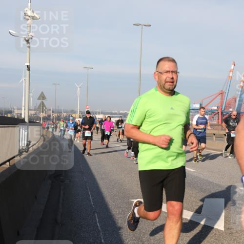 03.10.2025 - Köhlbrandbrückenlauf Yannick Fuchs http://msf.ph/oto/9177161 03.10.2025 08:48:04 Position 2  meine-sportfotos.de