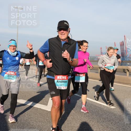 03.10.2025 - Köhlbrandbrückenlauf Yannick Fuchs http://msf.ph/oto/9177211 03.10.2025 08:48:10 Position 2 2954, 1471, 3798 meine-sportfotos.de