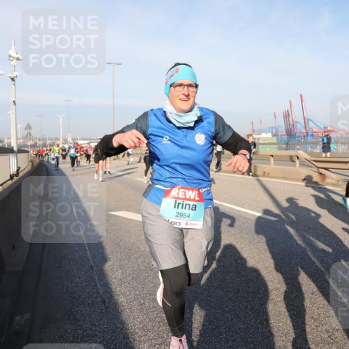 03.10.2025 - Köhlbrandbrückenlauf Yannick Fuchs http://msf.ph/oto/9177220 03.10.2025 08:48:11 Position 2 2954 meine-sportfotos.de