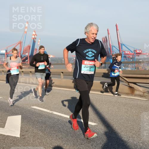 03.10.2025 - Köhlbrandbrückenlauf Yannick Fuchs http://msf.ph/oto/9177231 03.10.2025 08:48:12 Position 2 2699 meine-sportfotos.de