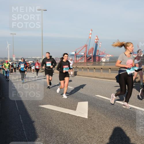 03.10.2025 - Köhlbrandbrückenlauf Yannick Fuchs http://msf.ph/oto/9177244 03.10.2025 08:48:13 Position 2  meine-sportfotos.de