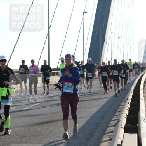 03.10.2025 - Köhlbrandbrückenlauf Yannick Fuchs http://msf.ph/oto/9177256 03.10.2025 08:27:34 Position 1 3434, 3492 meine-sportfotos.de